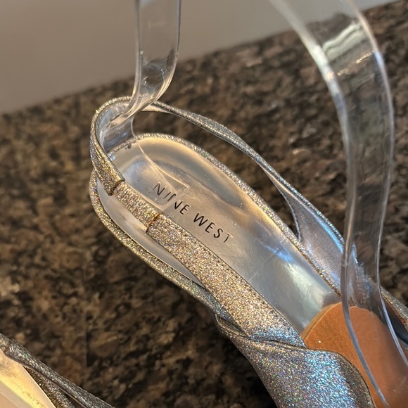 Nine West Silver sparkly Heels EUC 8.5 - Picture 2 of 10